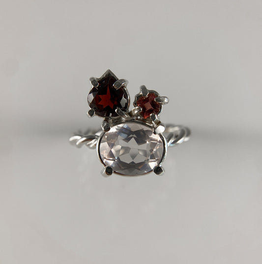 Oval Rose Quartz and Garnet Ring
